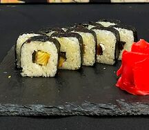 Унаки Маки
