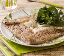 Trois fromages et la salade verte