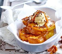 Brioche perdue au caramel beurre salé et glace vanille