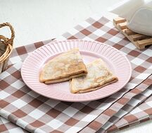 Блинчики с варёным сгущенным молоком