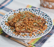 Драники с картофелем и хрустящим луком со сметаной