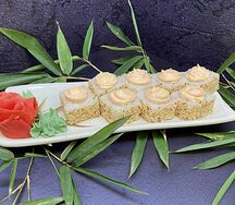 Ролл острый кунжут