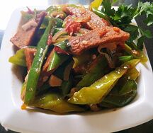 Жареный перец с мясом