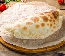 Ламаджо с сыром и зеленью