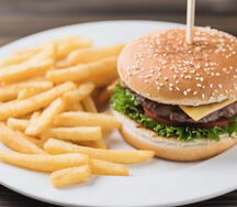 Plat de cheese et de frites