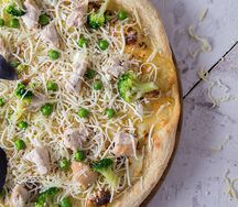 Пицца Куриная грудка с овощами