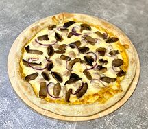 Пицца с курицей и грибами