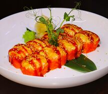 Запеченный ролл Калифорния с угрем