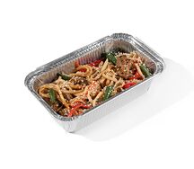 Удон с курицей в соусе сладкий чили