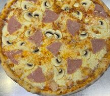 Пицца с ветчиной и грибами