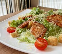 Цезарь с курицей