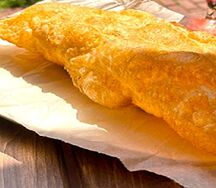 Чебурек с яблоками и корицей