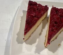 Чизкейк с малиной