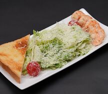 Салат Цезарь с креветкой