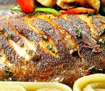 Poisson braisé attieké