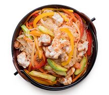 Фунчоза с курицей и овощами