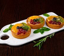 Тарт творожный с ягодами