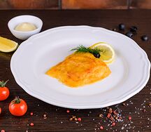 Пангасиус, запеченный с помидорами и сыром