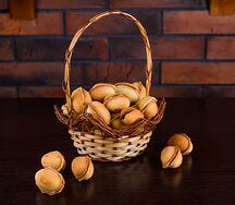 Орешки с вареной сгущенкой