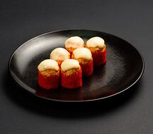 Запеченный ролл со снежным крабом под сырной шапкой