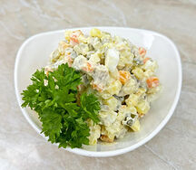 Салат Оливье с мясом