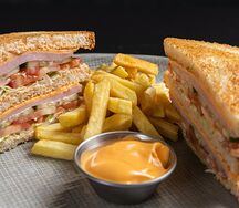 Клаб-сэндвич с ветчиной