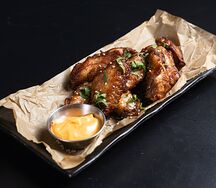 Куриные крылья баффало