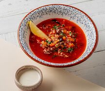 Мясная солянка с копченой сметаной