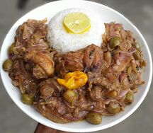 Poulet yassa avec riz