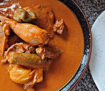 Sauce aubergine avec du riz