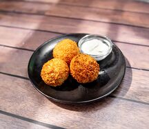 Куриные шарики с сыром чеддер