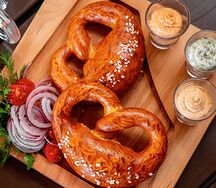 Брецель и Обацда