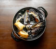 Мидии Четыре сыра