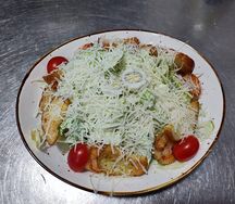 Цезарь с курицей