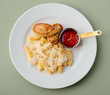 Куриные котлеты без глютена с гарниром