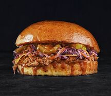 С цыпленком BBQ