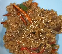 Вок с рисом и креветками