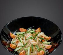 Фунчоза с кальмаром и креветками