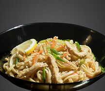 Лапша гречневая с курицей