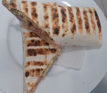 Шаверма с курой в лаваше