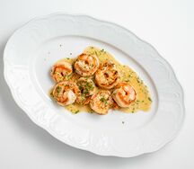 Жареные креветки с чесноком