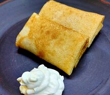 Блинчики с творогом, маком и изюмом