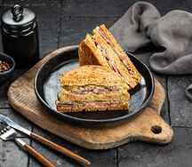 Сэндвич с пастрами