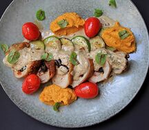 Куриный рулет с черносливом