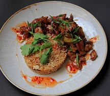 Курица с ананасами