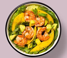 Салат с креветками и манго