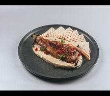 Салат с хумусом
