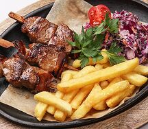 Ланч №2.2  Шашлычок из филе бедра цыпленка  
