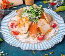 Цезарь с курицей