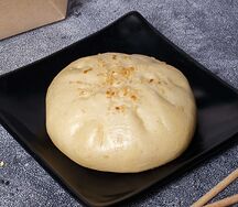 Бань бао с курицей и шампиньонами